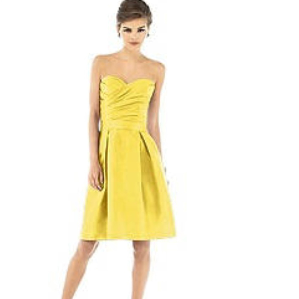 Yellow cocktail dress, size 6, Alfred Sung D536